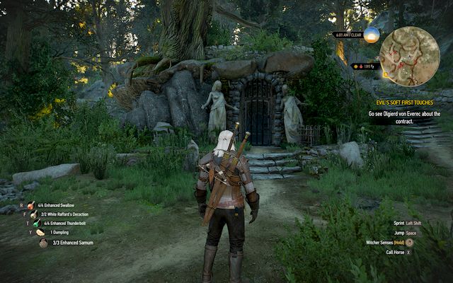 Crypts are always hiding interesting items - in this case a collectors gauntlets - New Moon gear set - Gear Sets - The Witcher 3: Wild Hunt Game Guide & Walkthrough