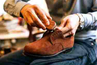 Уход за замшевой обувью: что следует знать о химчистке